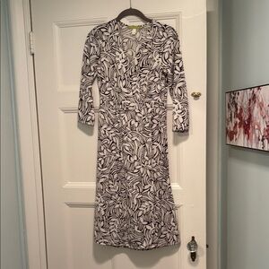 Sigrid Olsen Brown & White 3/4 Sleeve Printed Wrap Dress. NWOT
